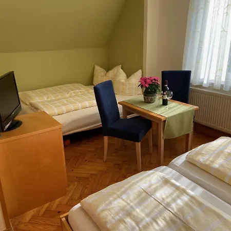 Goldener Löwe 3*