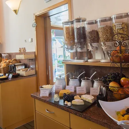 Goldener Loewe Pensión 4*